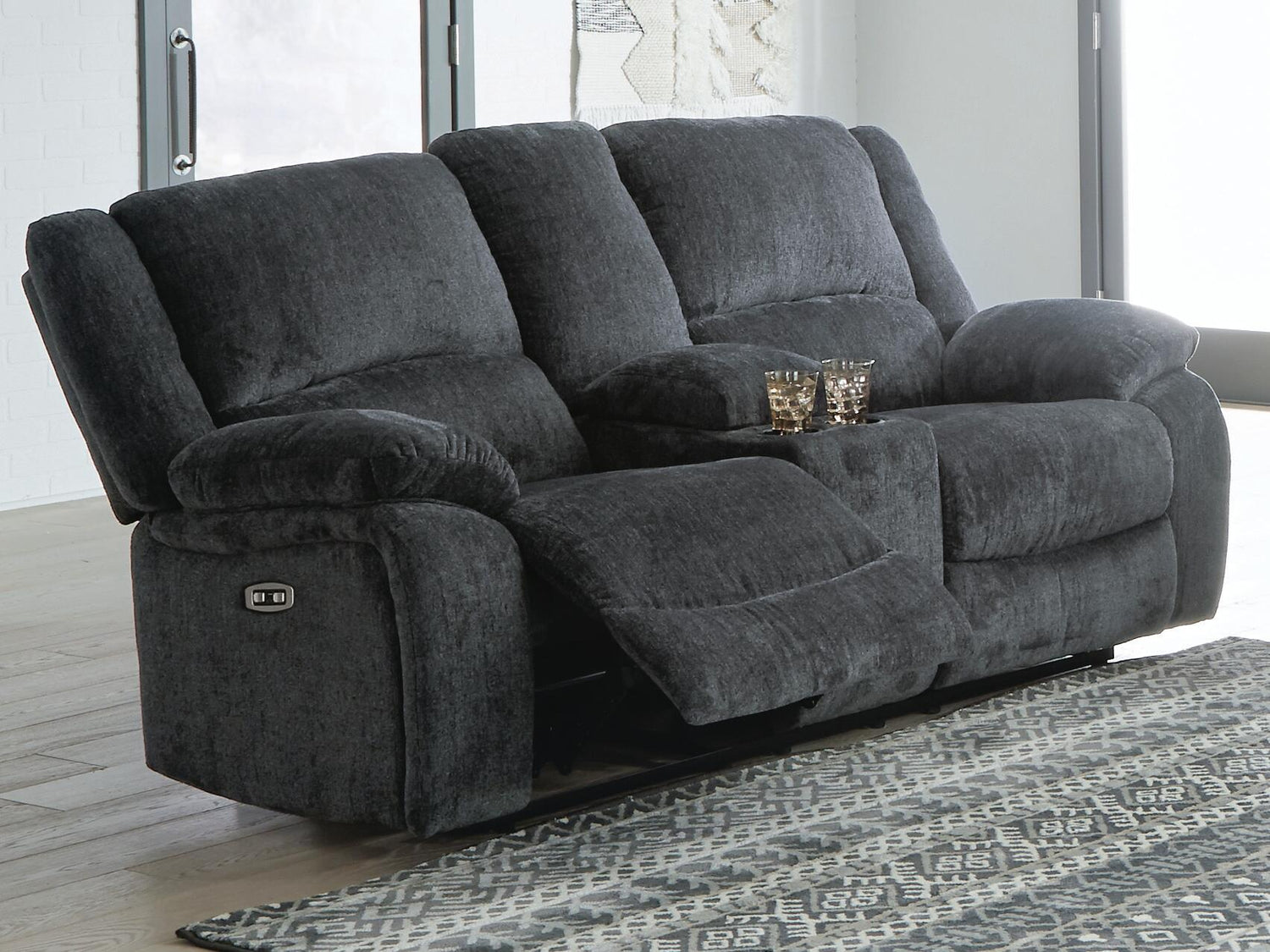 Living Room > Reclining Furniture > Reclining Love Seats